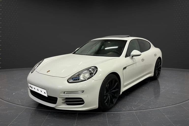 Porsche Panamera 2016 - Photo principale