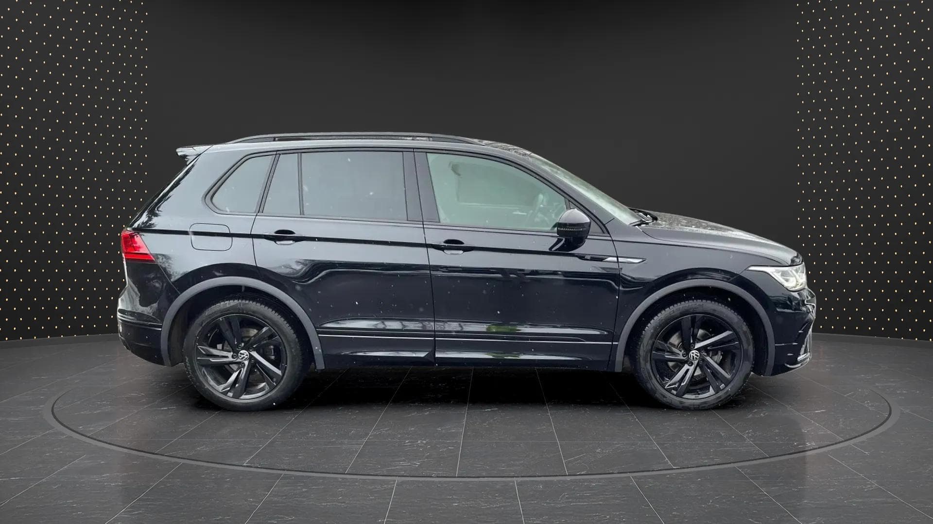 Volkswagen Tiguan 2022 - Photo 3