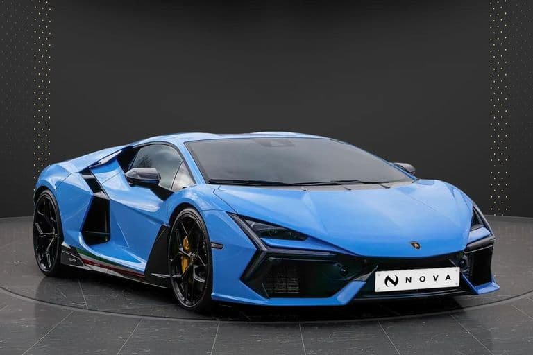 Lamborghini Revuelto 2024 - Photo principale