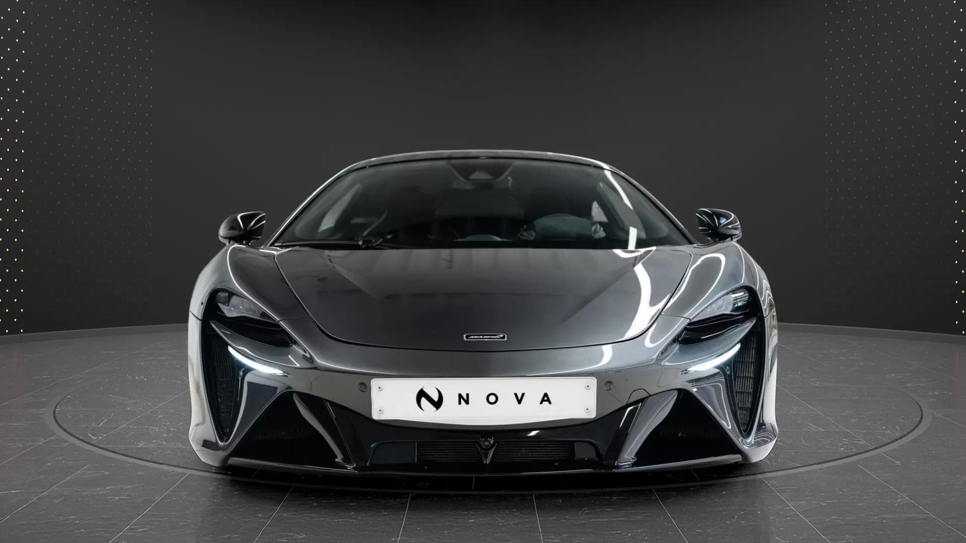 McLaren Artura 2022 - Photo 2