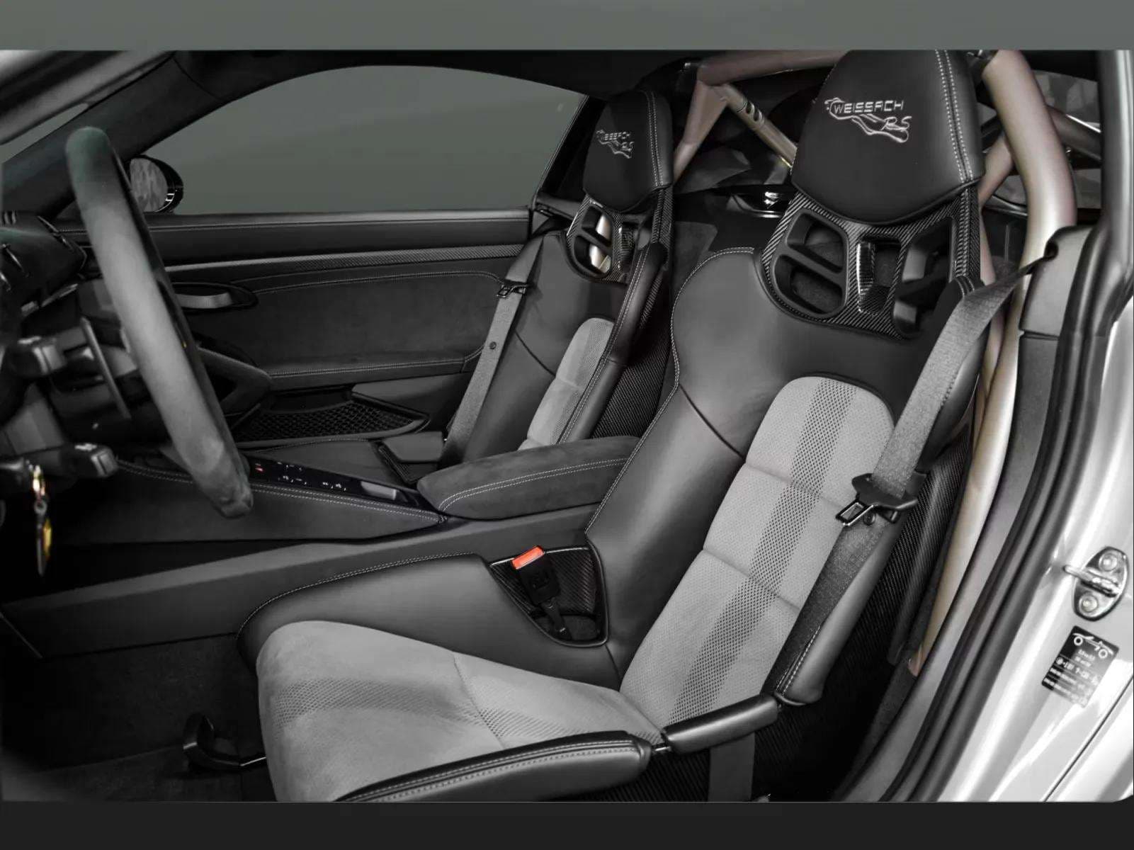 Porsche Cayman 2023 - Photo 3