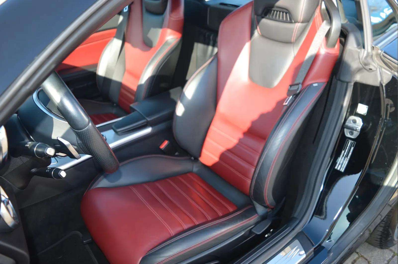 Mercedes-Benz SLC 300 2018 - Photo 3