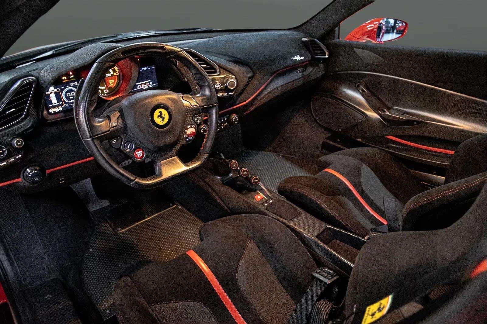 Ferrari 488 Pista 2019 - Photo 4
