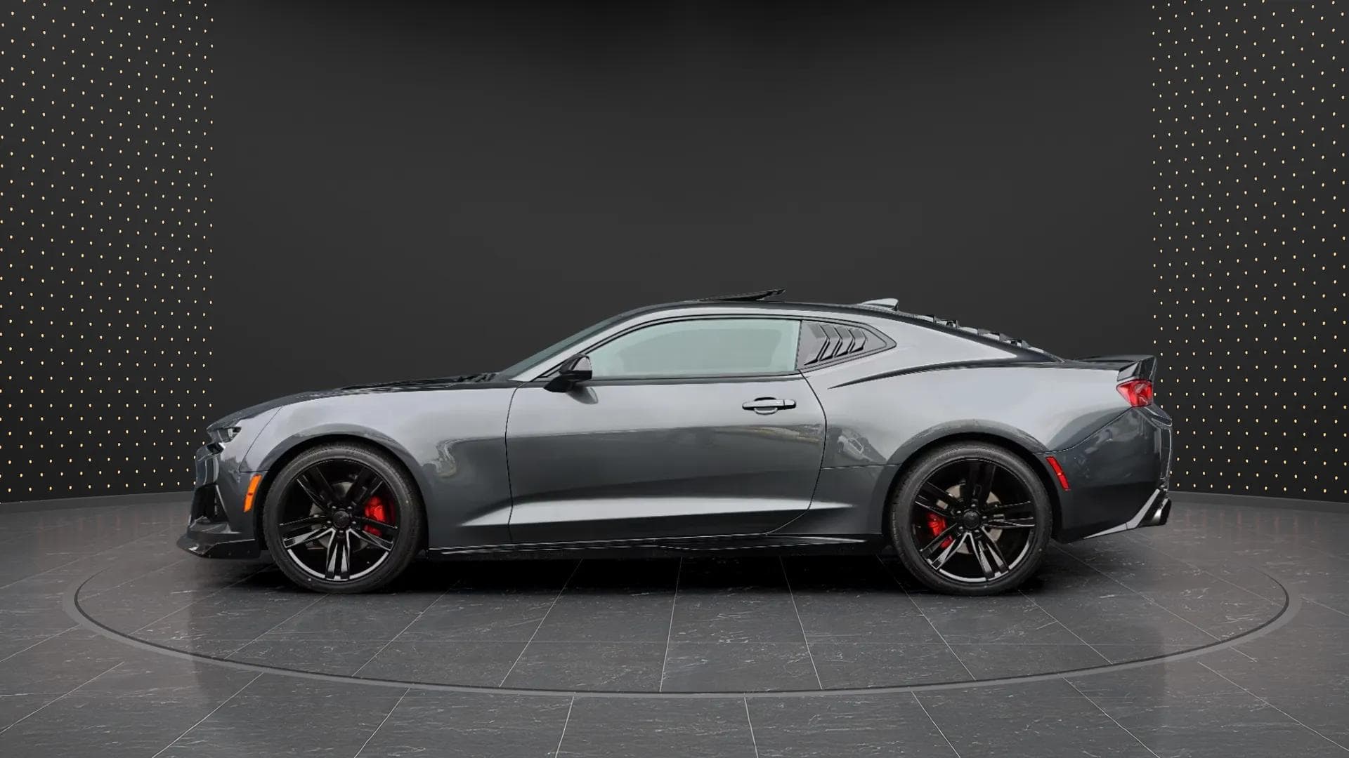 Chevrolet Camaro 2017 - Photo 2