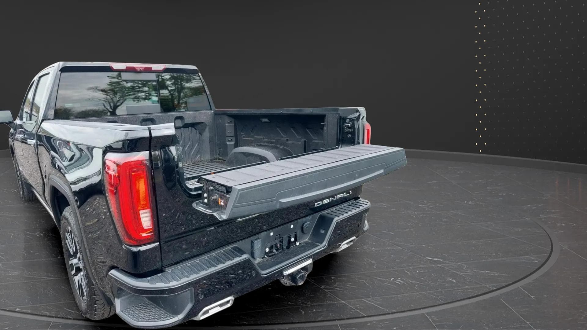 GMC Sierra 2021 - Photo 2