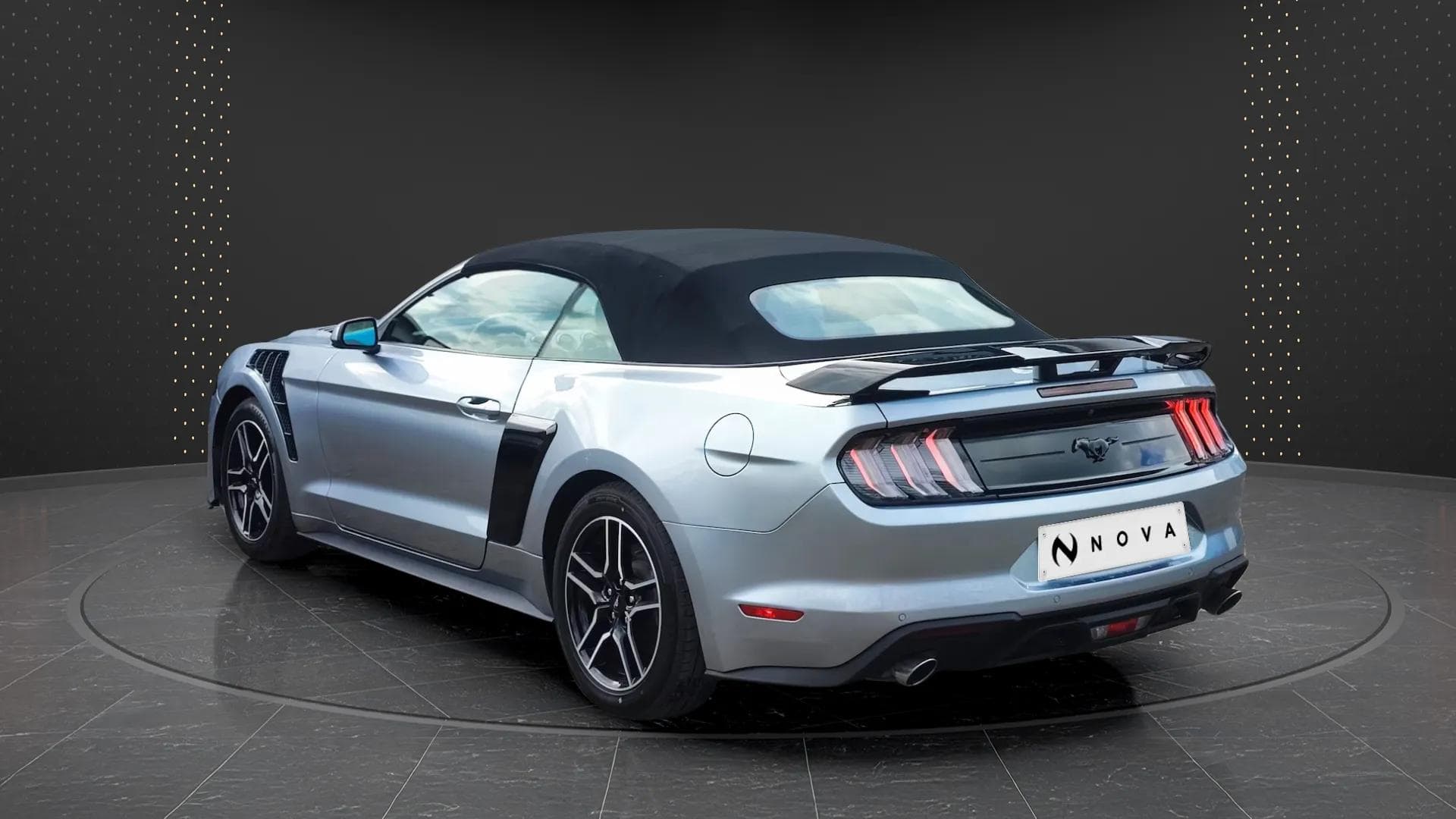 Ford Mustang 2023 - Photo 3