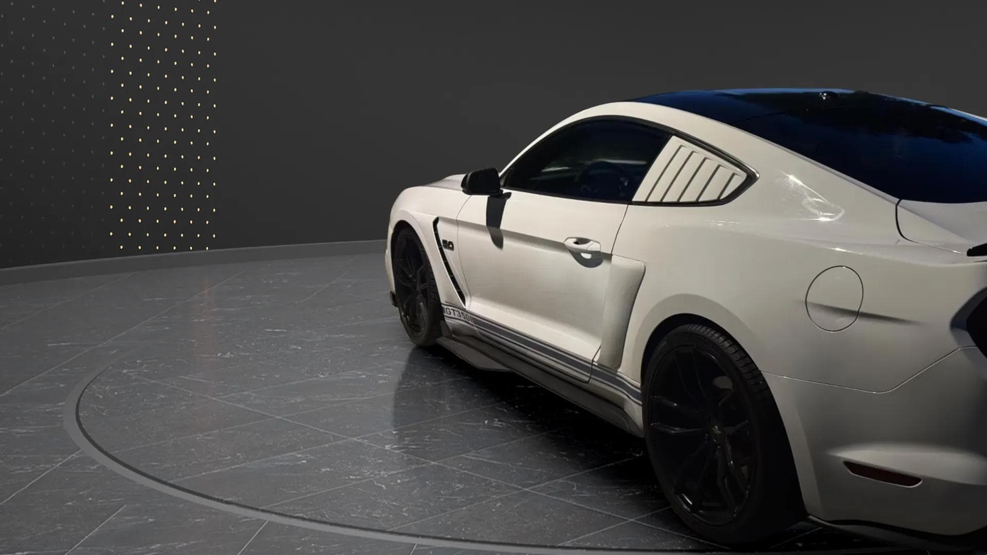 Ford Mustang 2018 - Photo 2