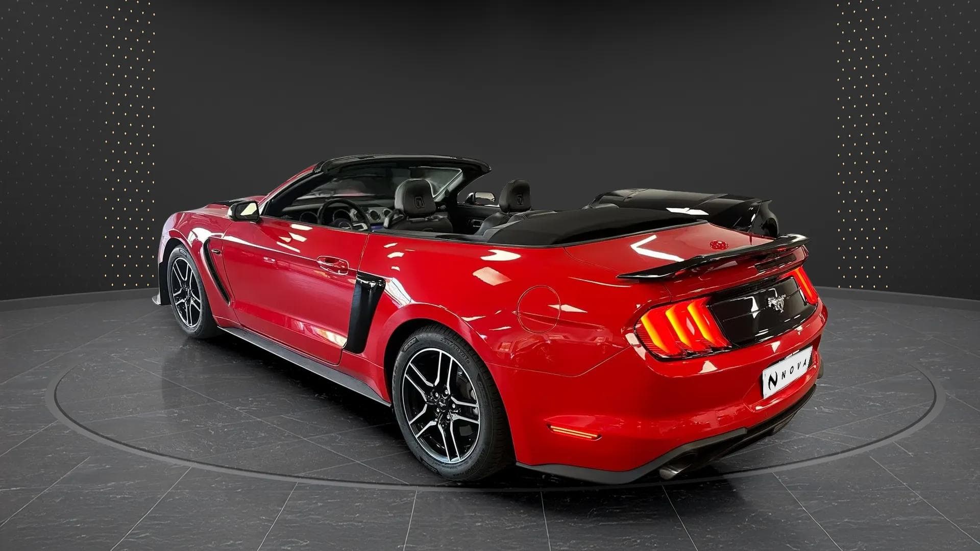 Ford Mustang 2022 - Photo 3