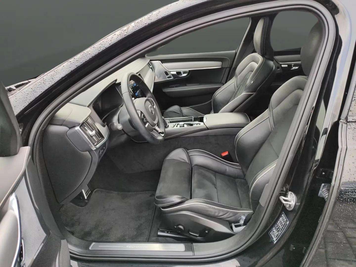 Volvo V90 2021 - Photo 2