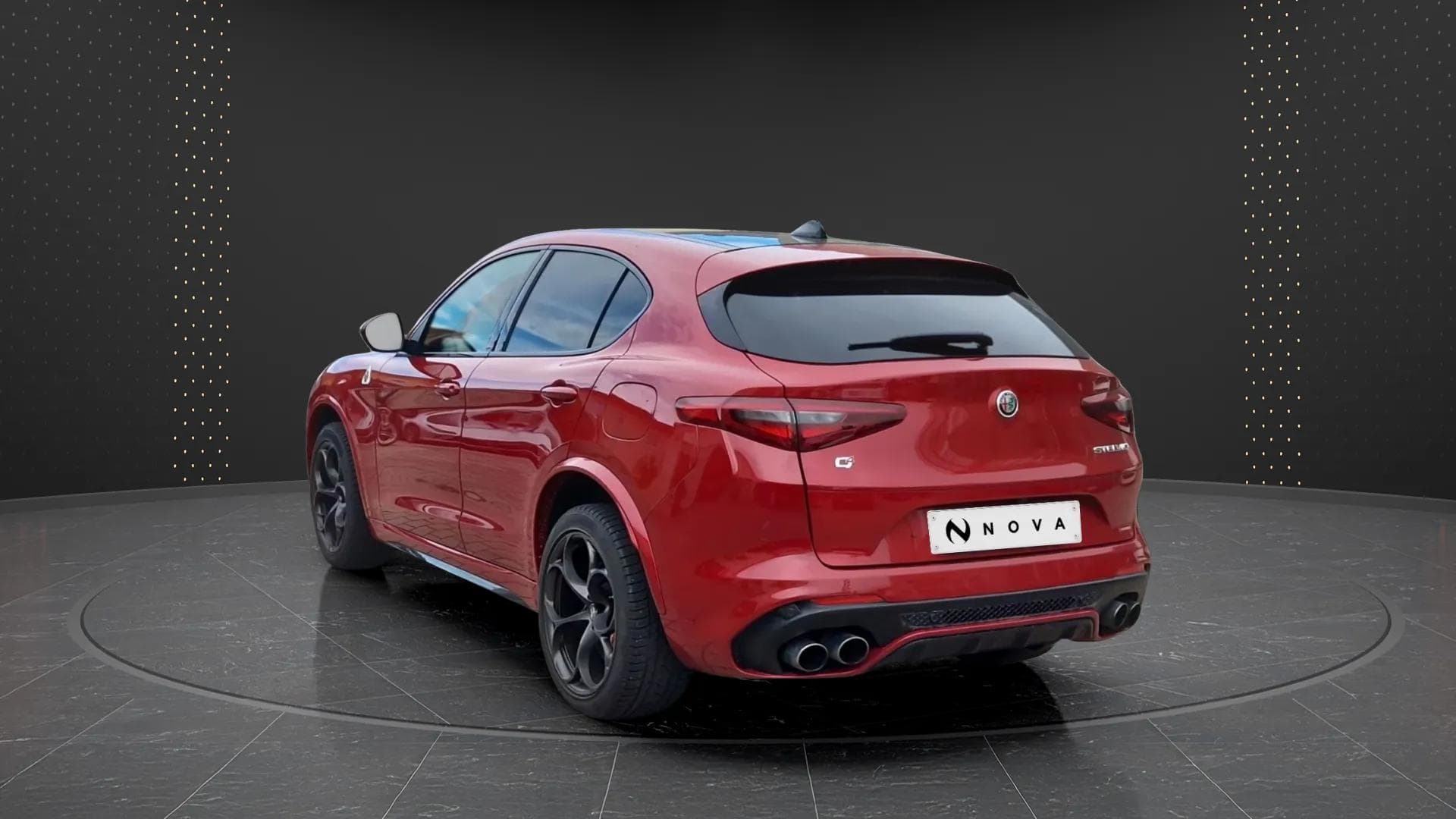 Alfa Romeo Stelvio 2019 - Photo 3