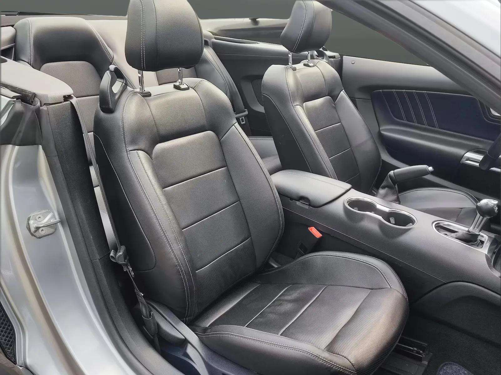 Ford Mustang 2023 - Photo 4