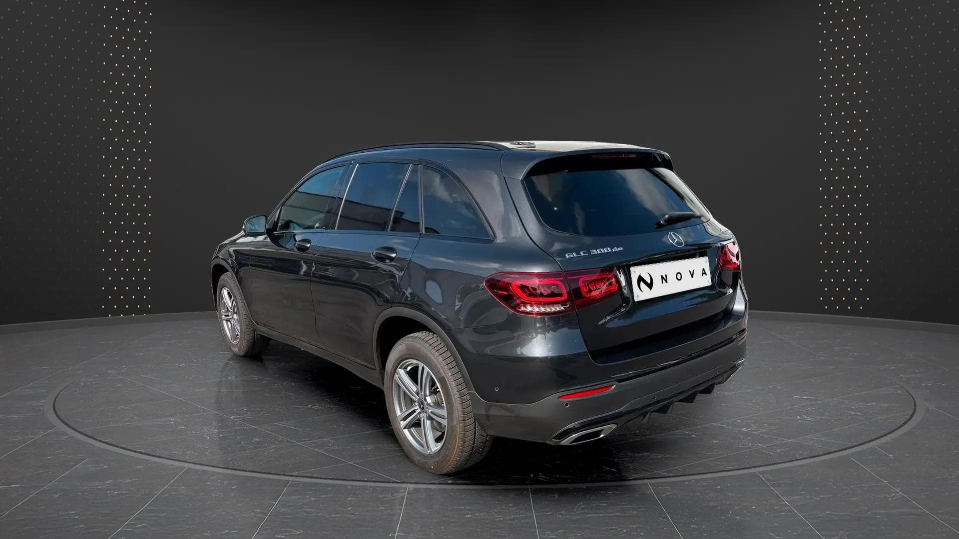 Mercedes-Benz GLC 300 2022 - Photo 2