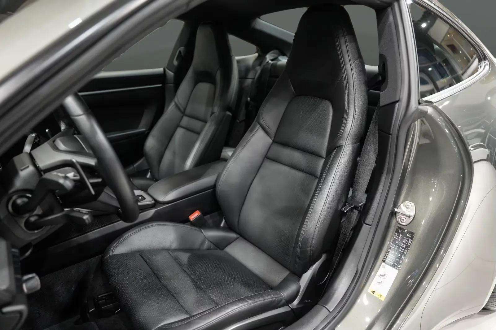 Porsche 992 2021 - Photo 4