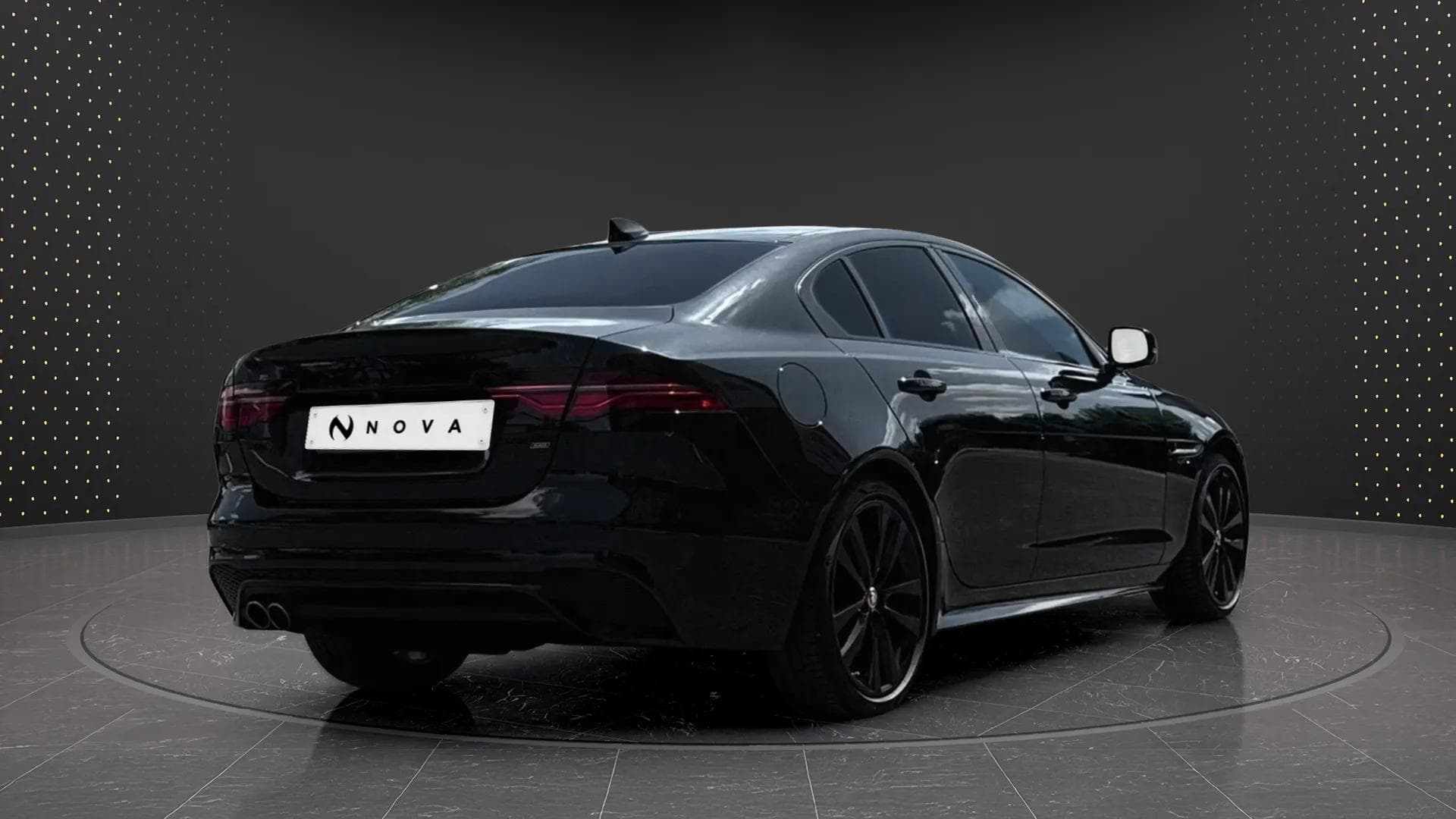 Jaguar XE 2023 - Photo 3