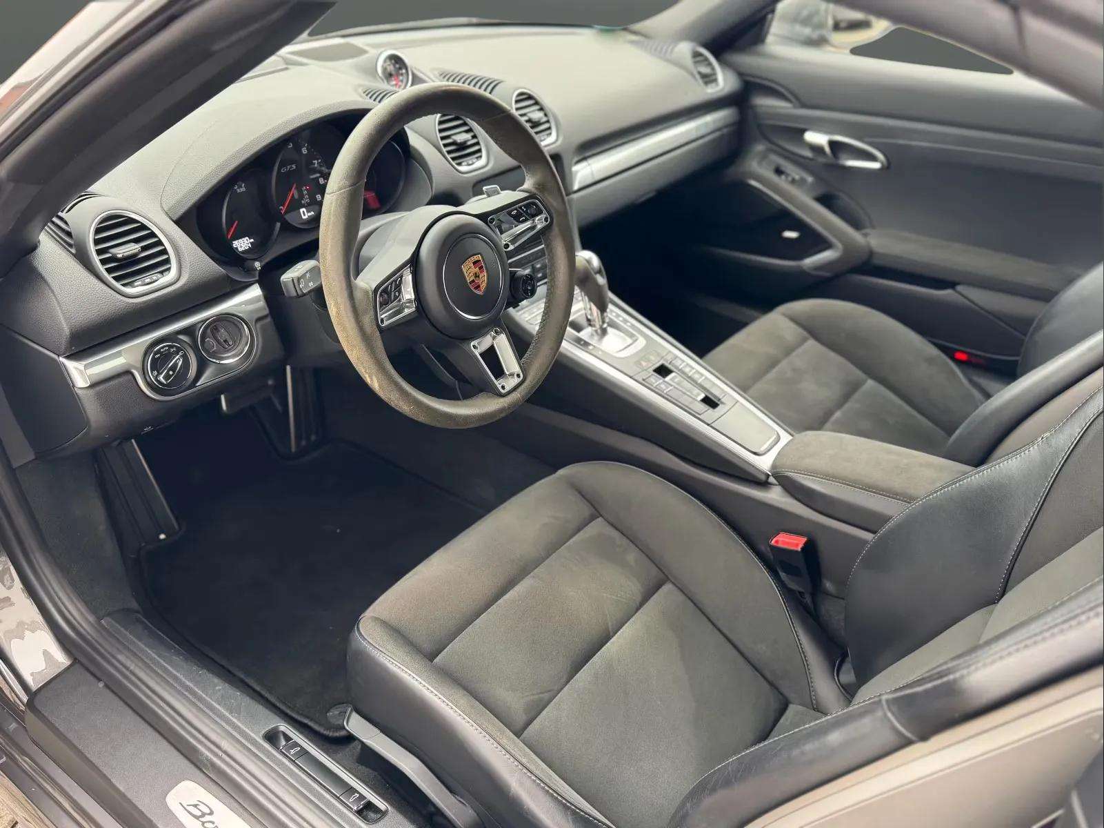 Porsche Boxster 2021 - Photo 4