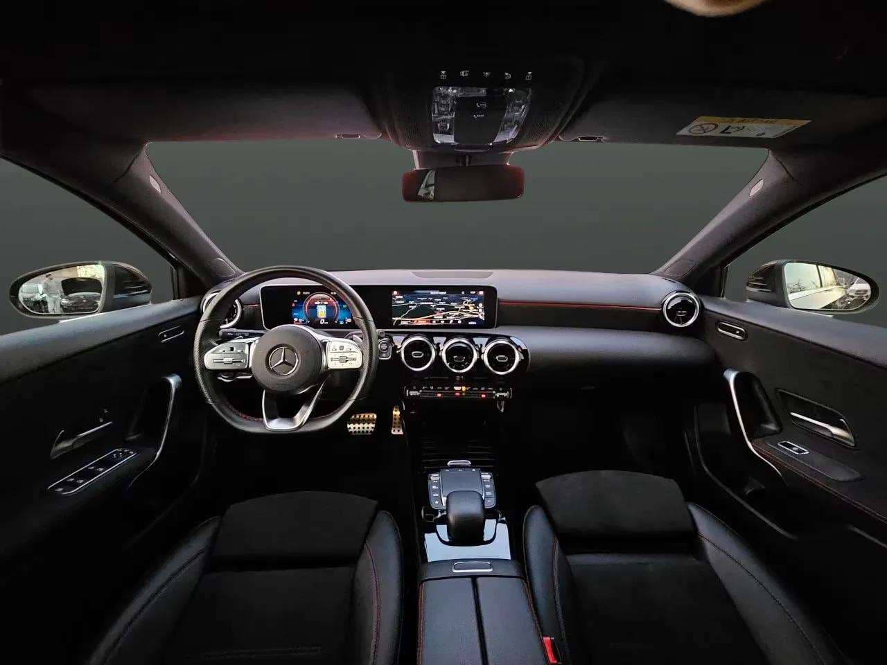 Mercedes-Benz A 200 2020 - Photo 3