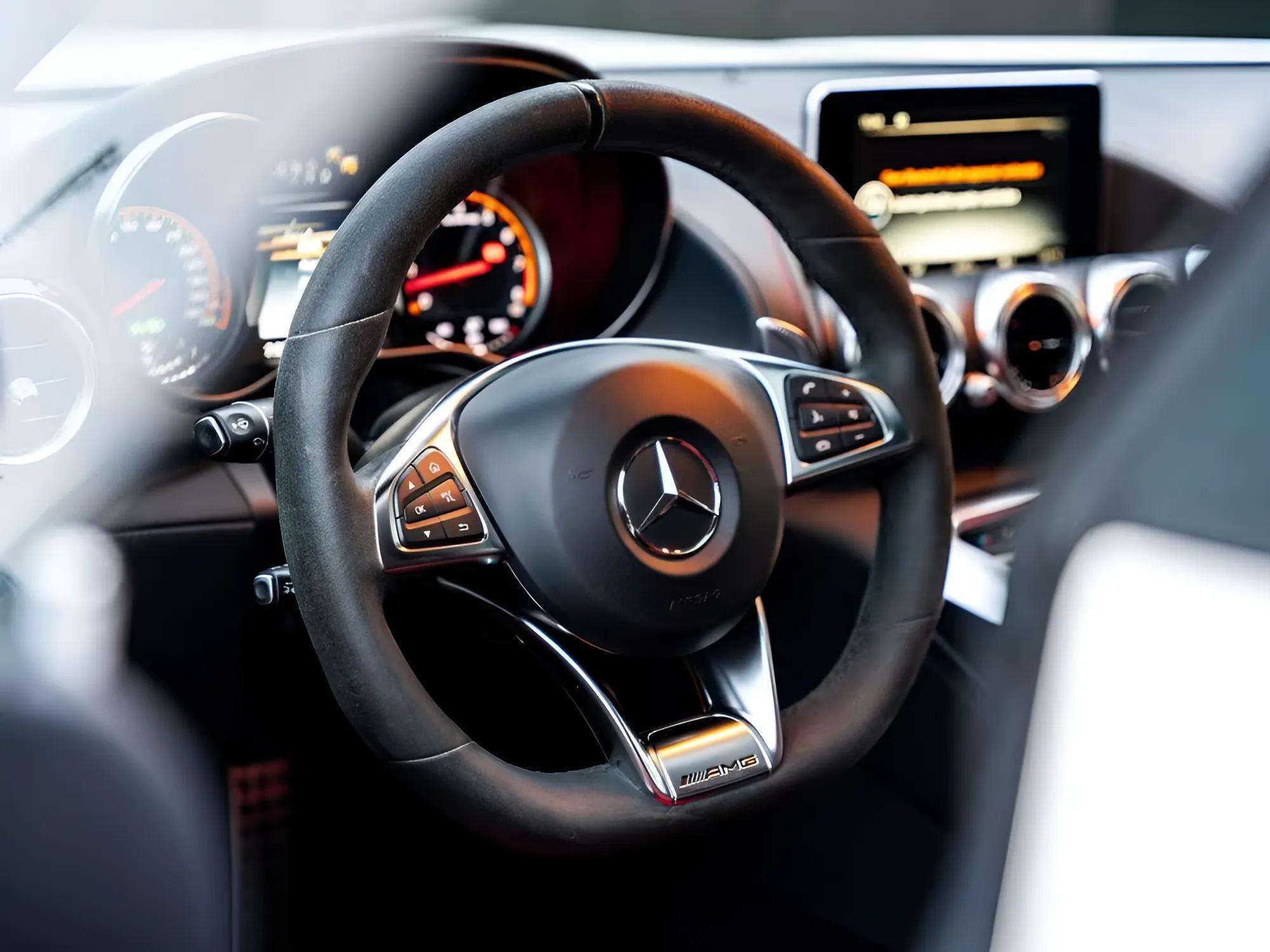 Mercedes-Benz AMG GT 2016 - Photo 2