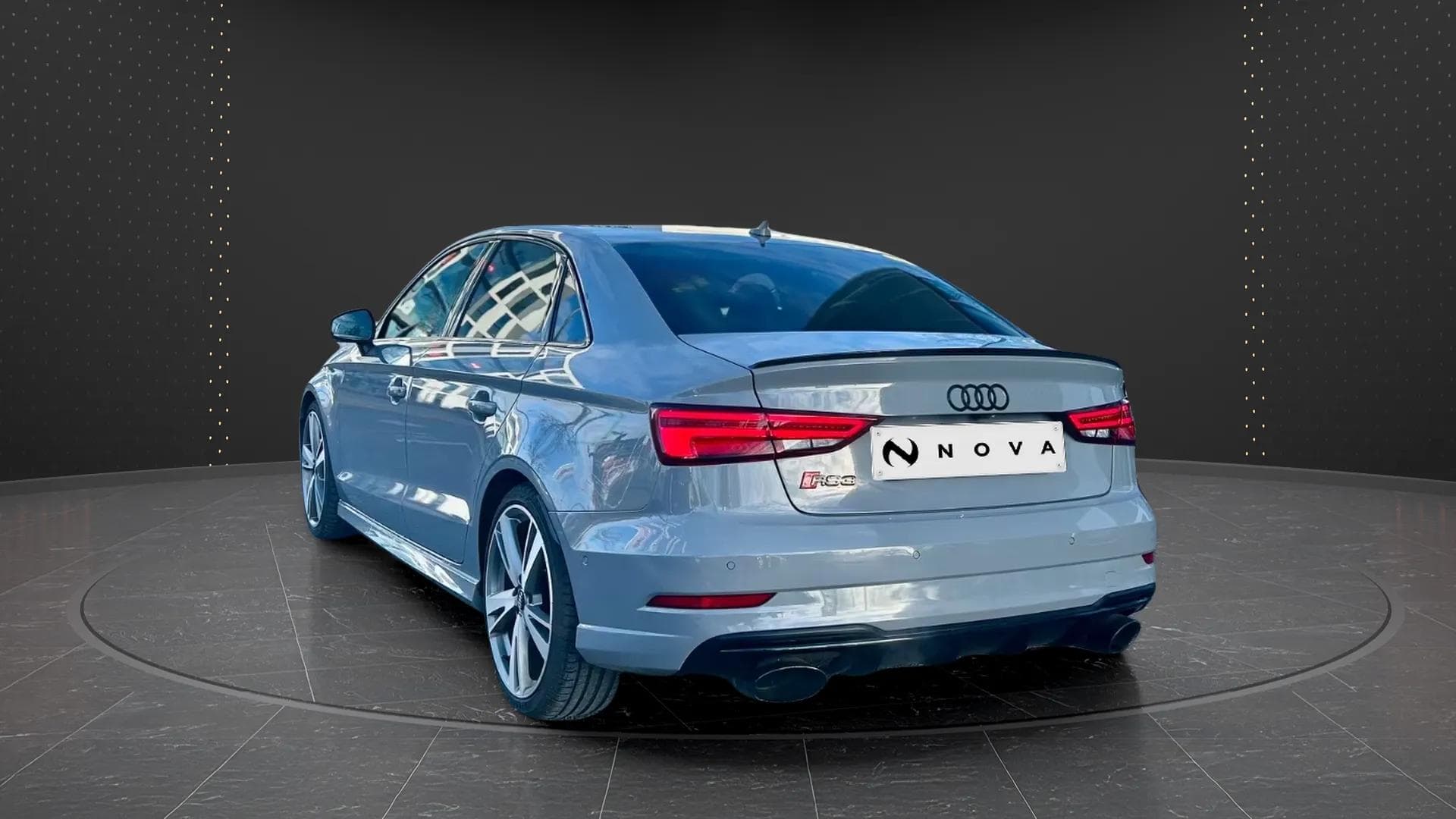 Audi RS3 2018 - Photo 2