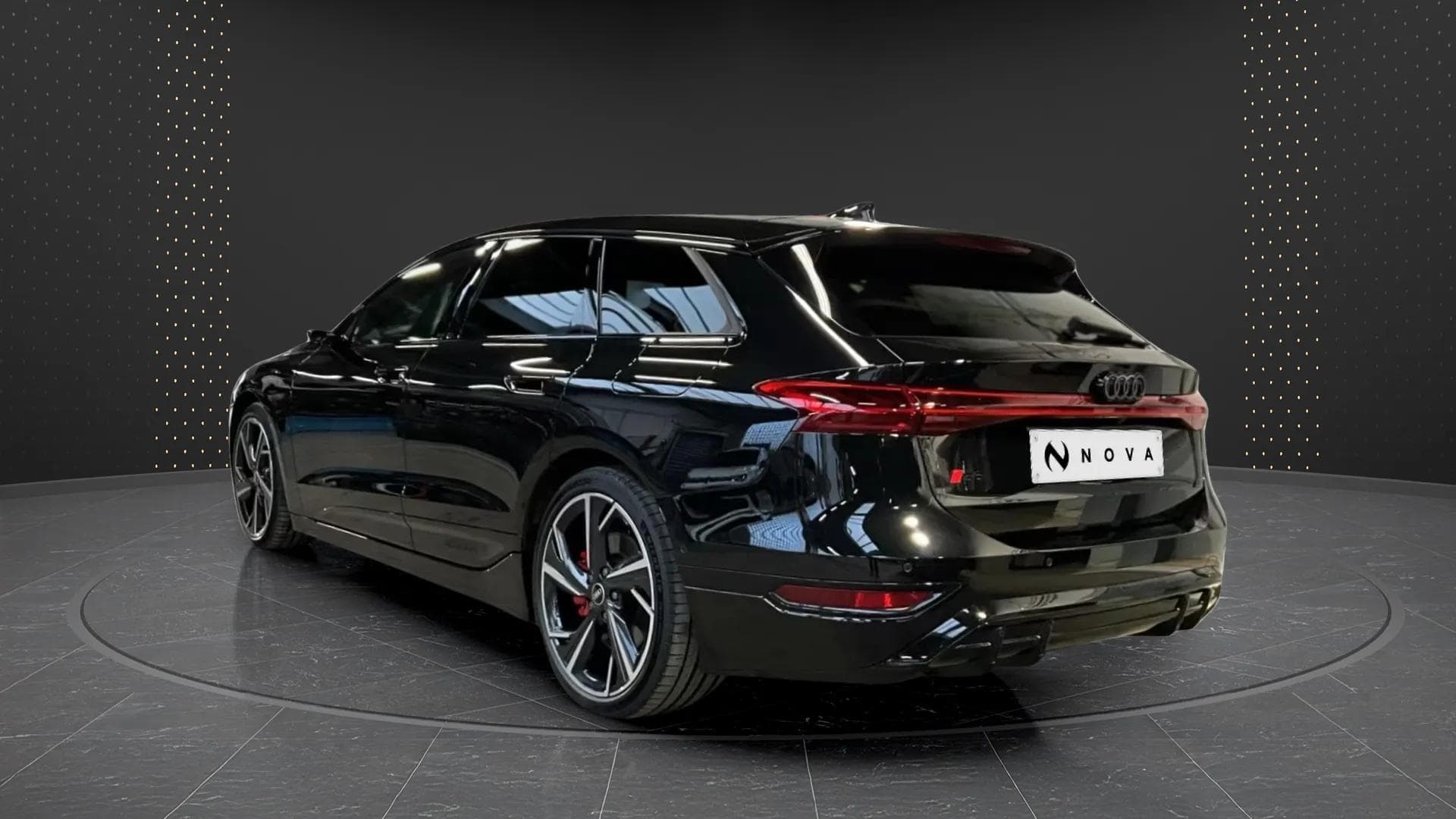 Audi S6 e-tron 2025 - Photo 4