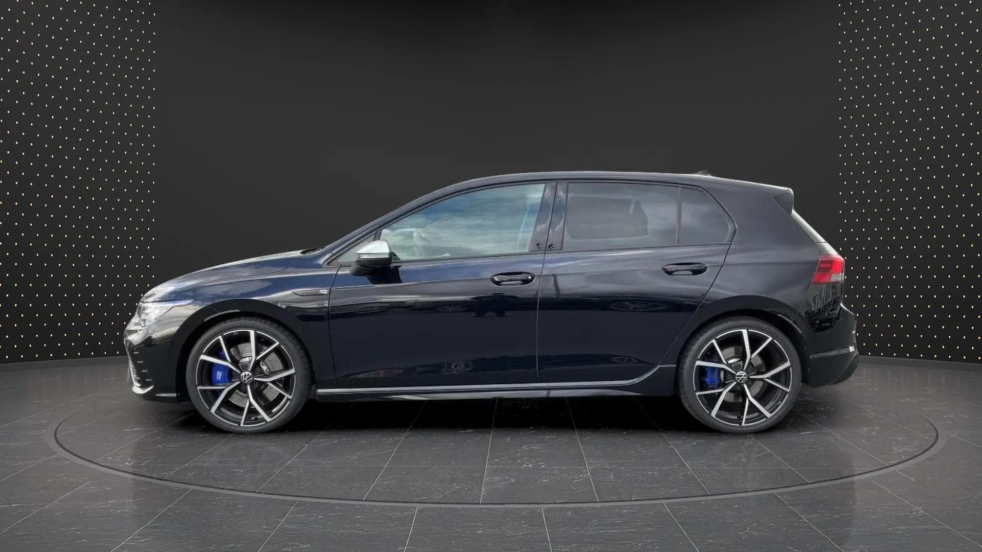 Volkswagen Golf 2023 - Photo 2