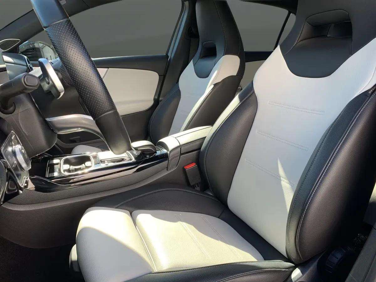 Mercedes-Benz A 35 AMG 2019 - Photo 3