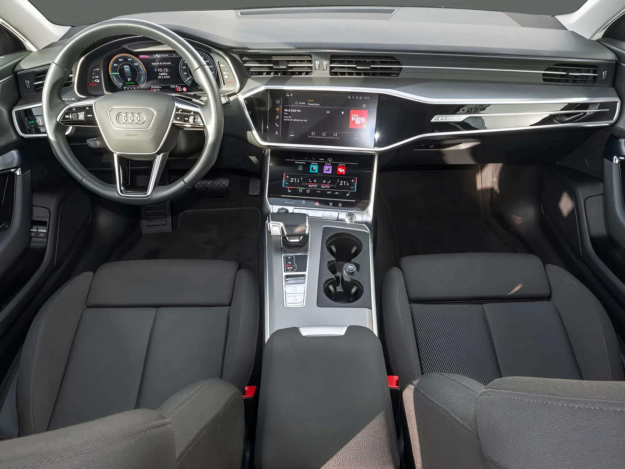 Audi A6 2022 - Photo 2