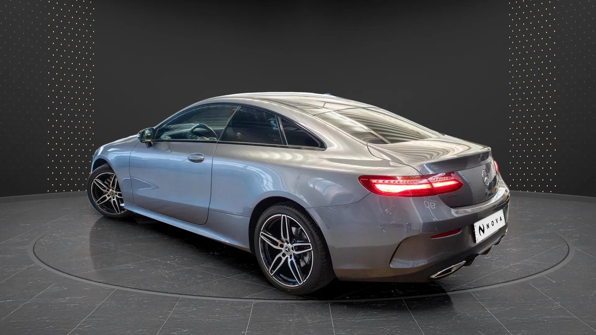 Mercedes-Benz Classe E 220 2021 - Photo 3