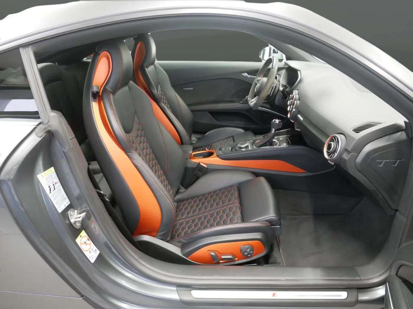 Audi TT RS 2020 - Photo 4