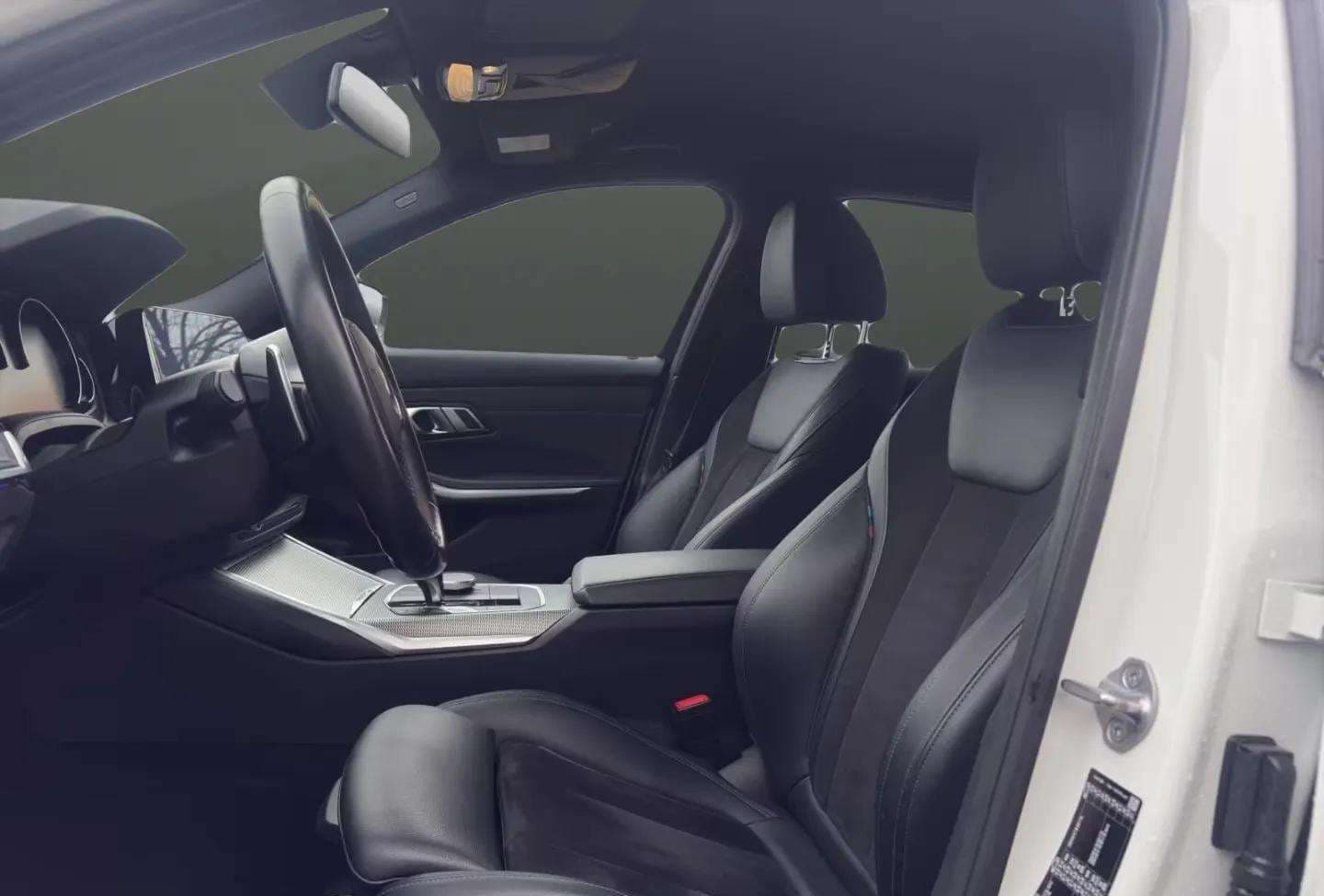 BMW 330 2019 - Photo 3