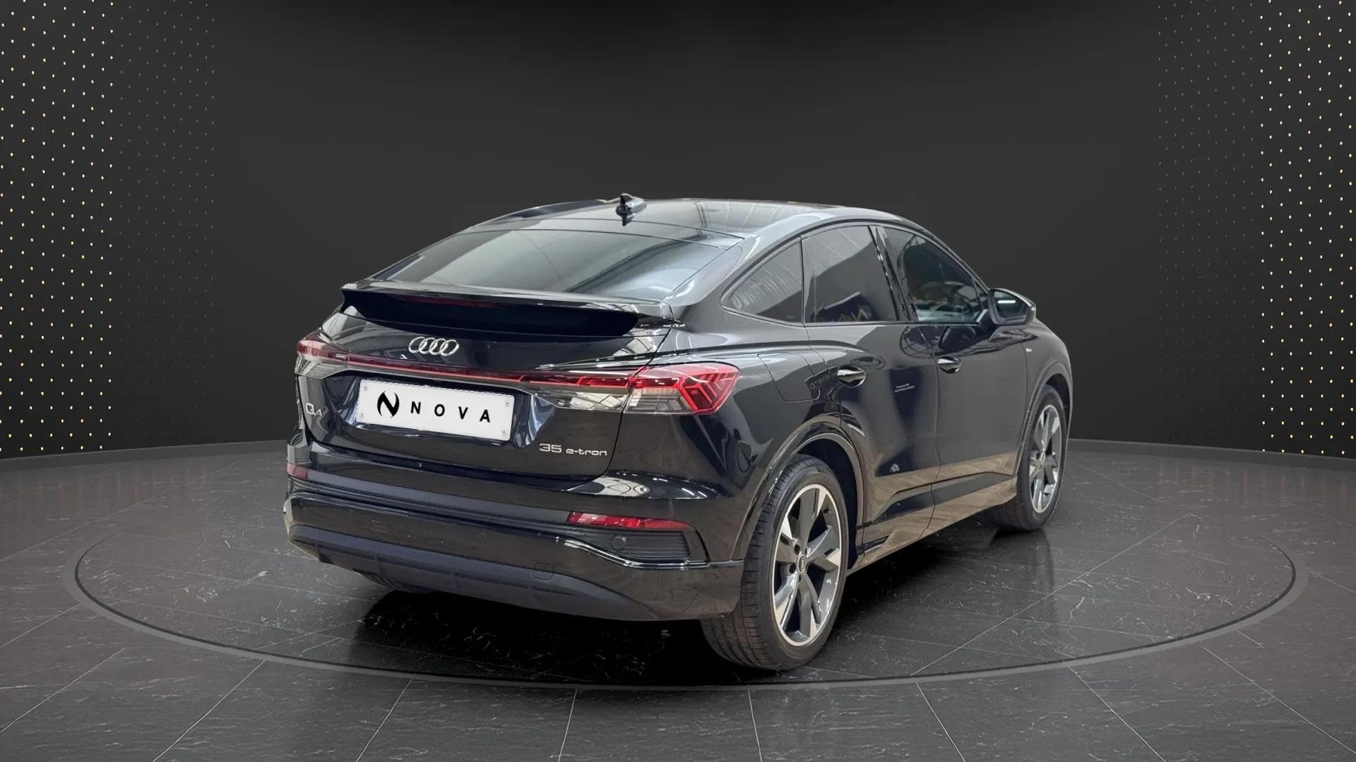 Audi Q4 E-tron 2022 - Photo 3