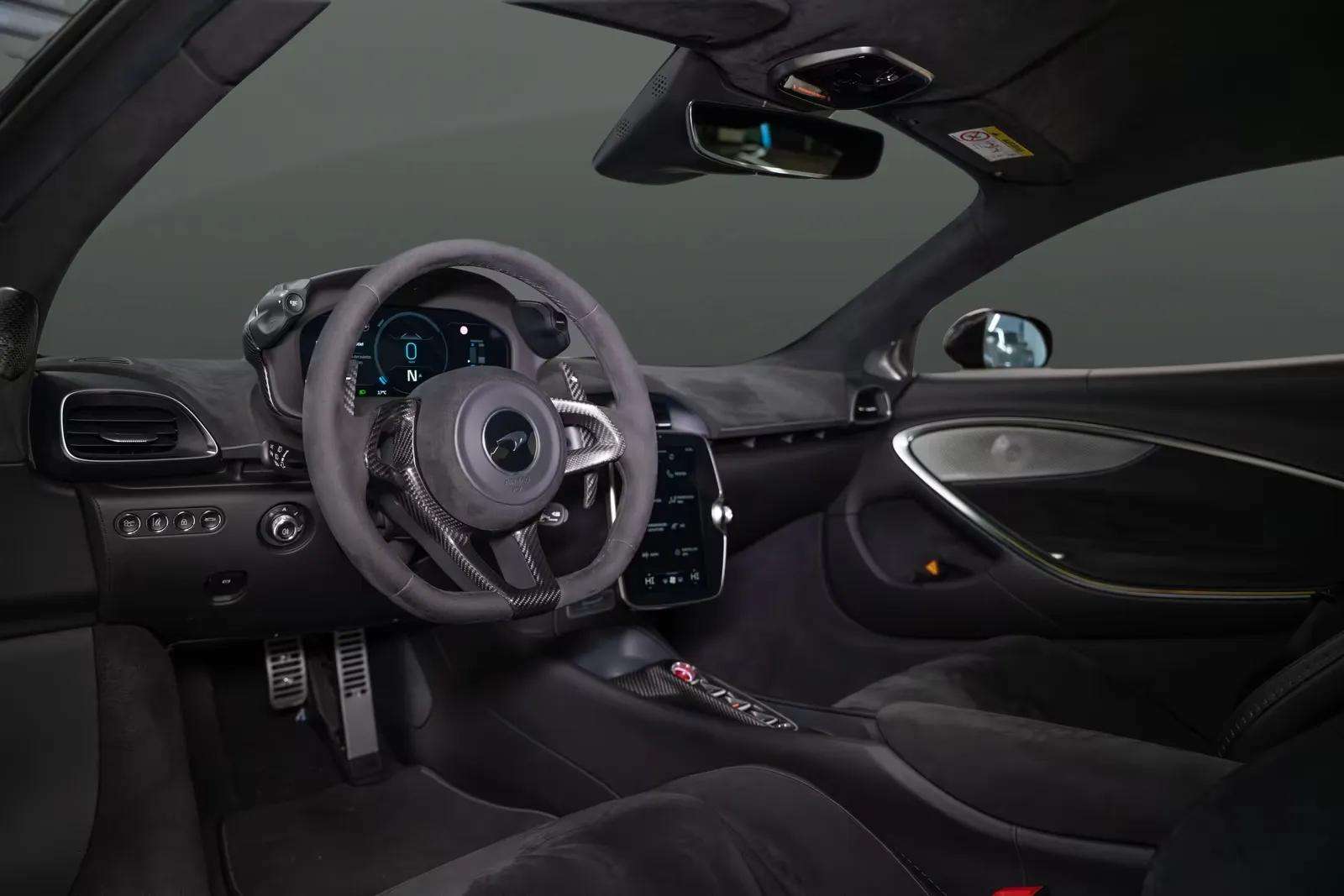 McLaren Artura 2022 - Photo 4