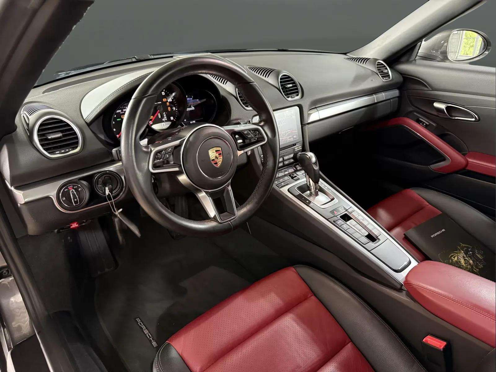 Porsche 718 Boxster 2018 - Photo 3