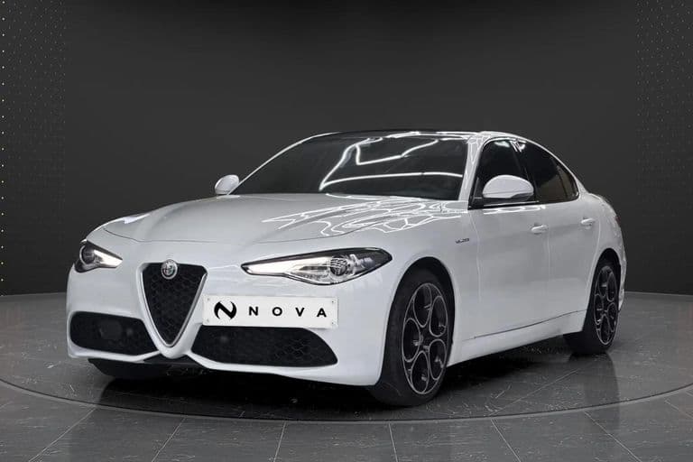 Alfa Romeo Guilia 2019 - Photo principale