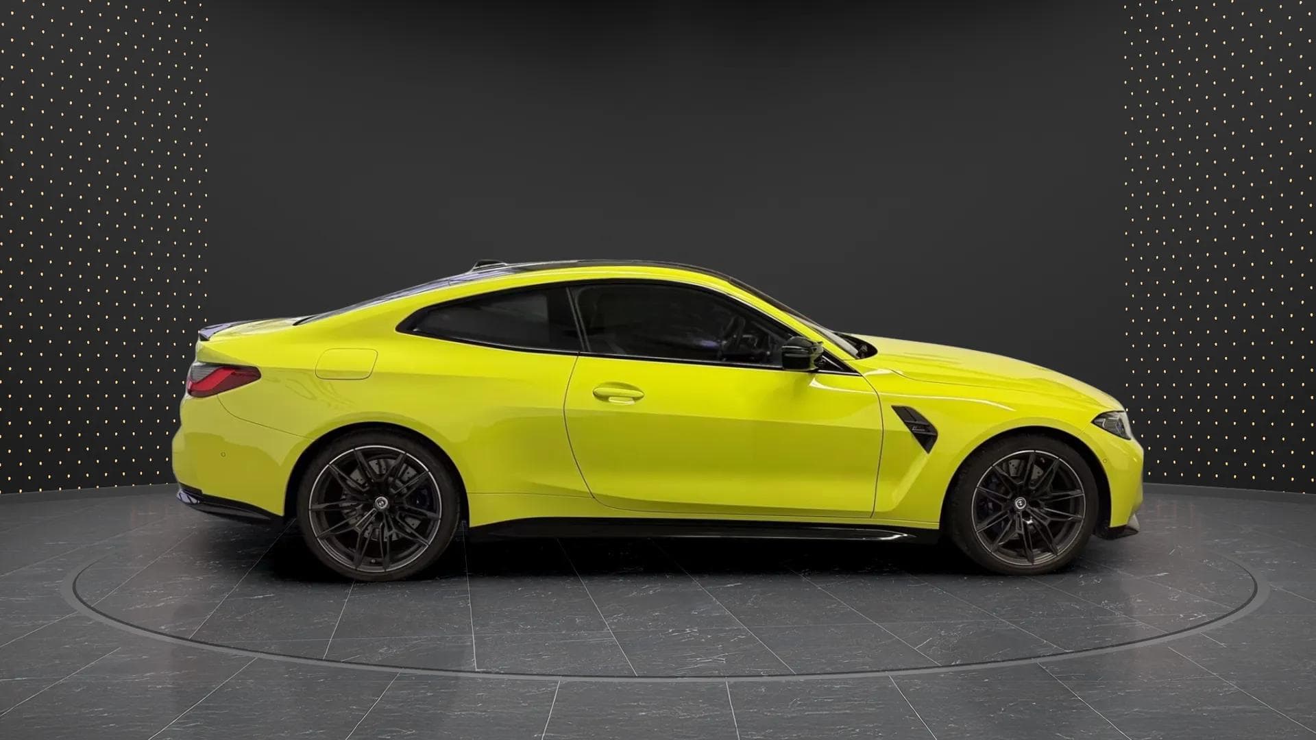 BMW M4 2021 - Photo 4