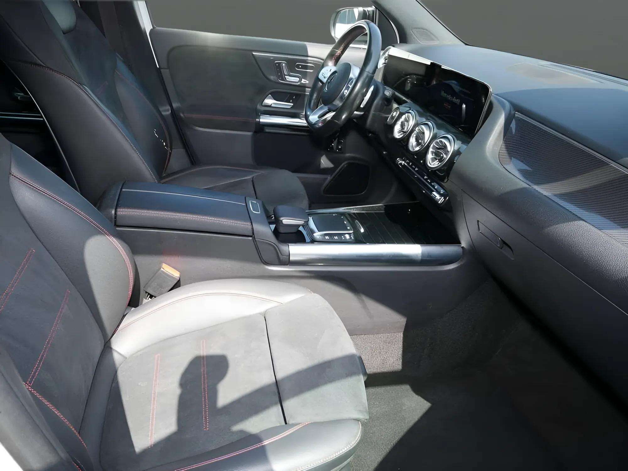 Mercedes-Benz GLA 250 2021 - Photo 5