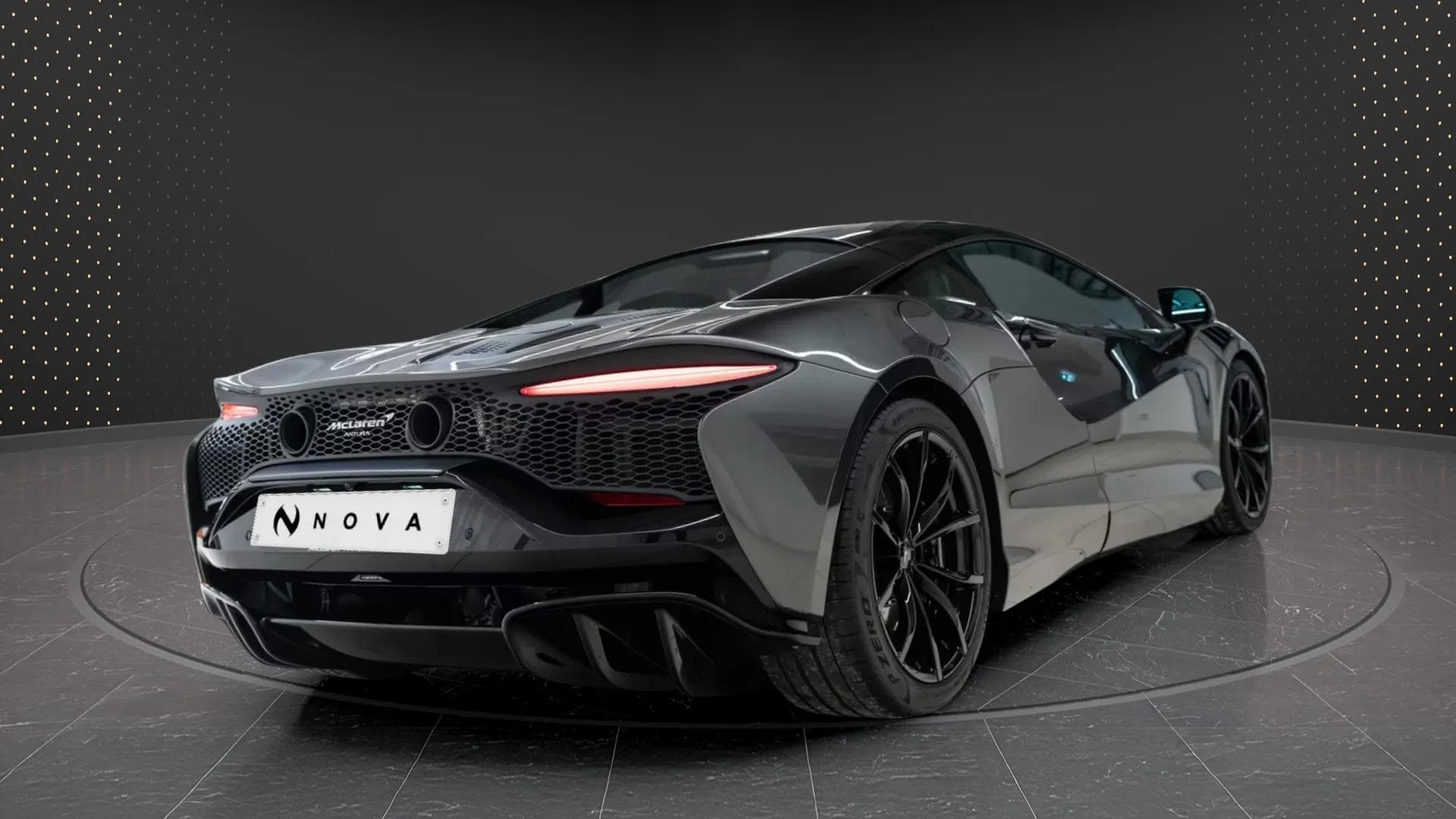 McLaren Artura 2022 - Photo 3