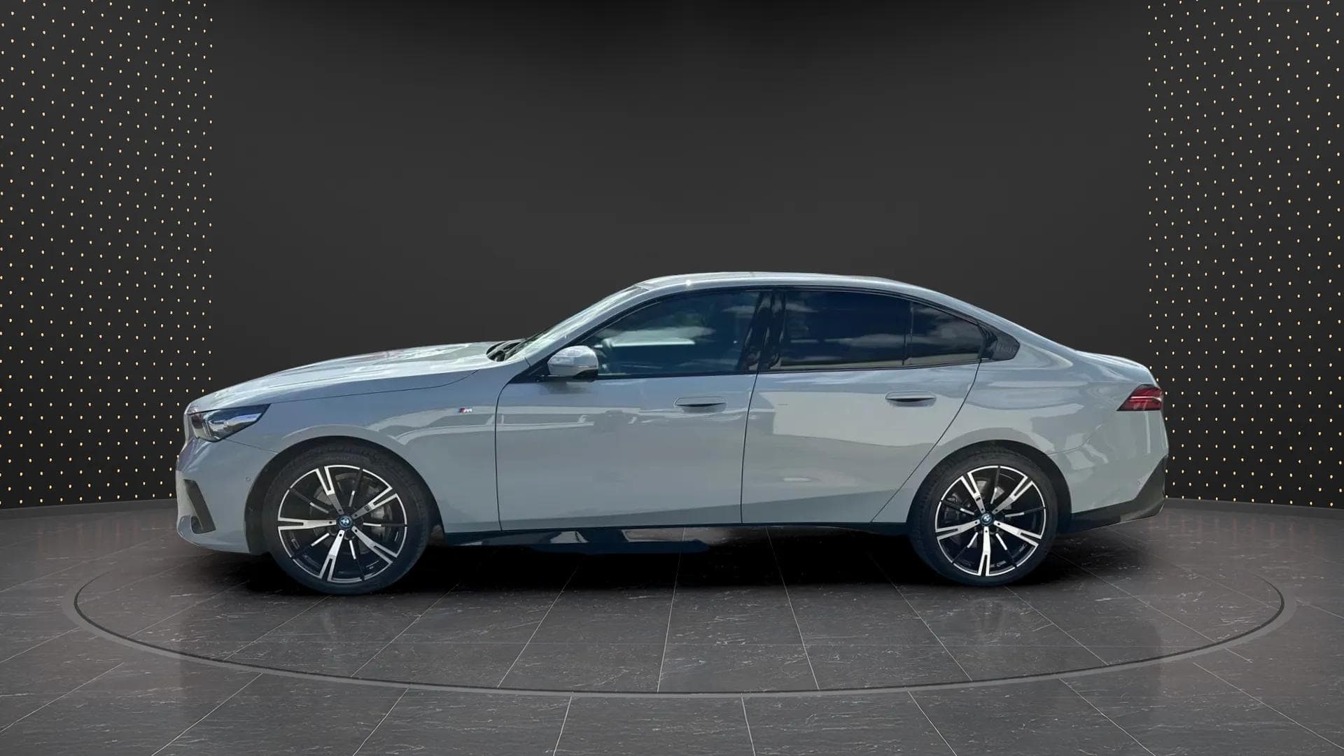 BMW i5 2024 - Photo 2