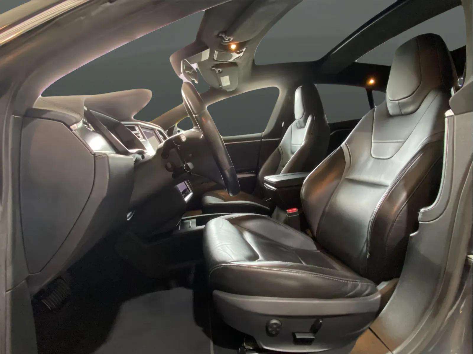 Tesla Model S 2016 - Photo 5