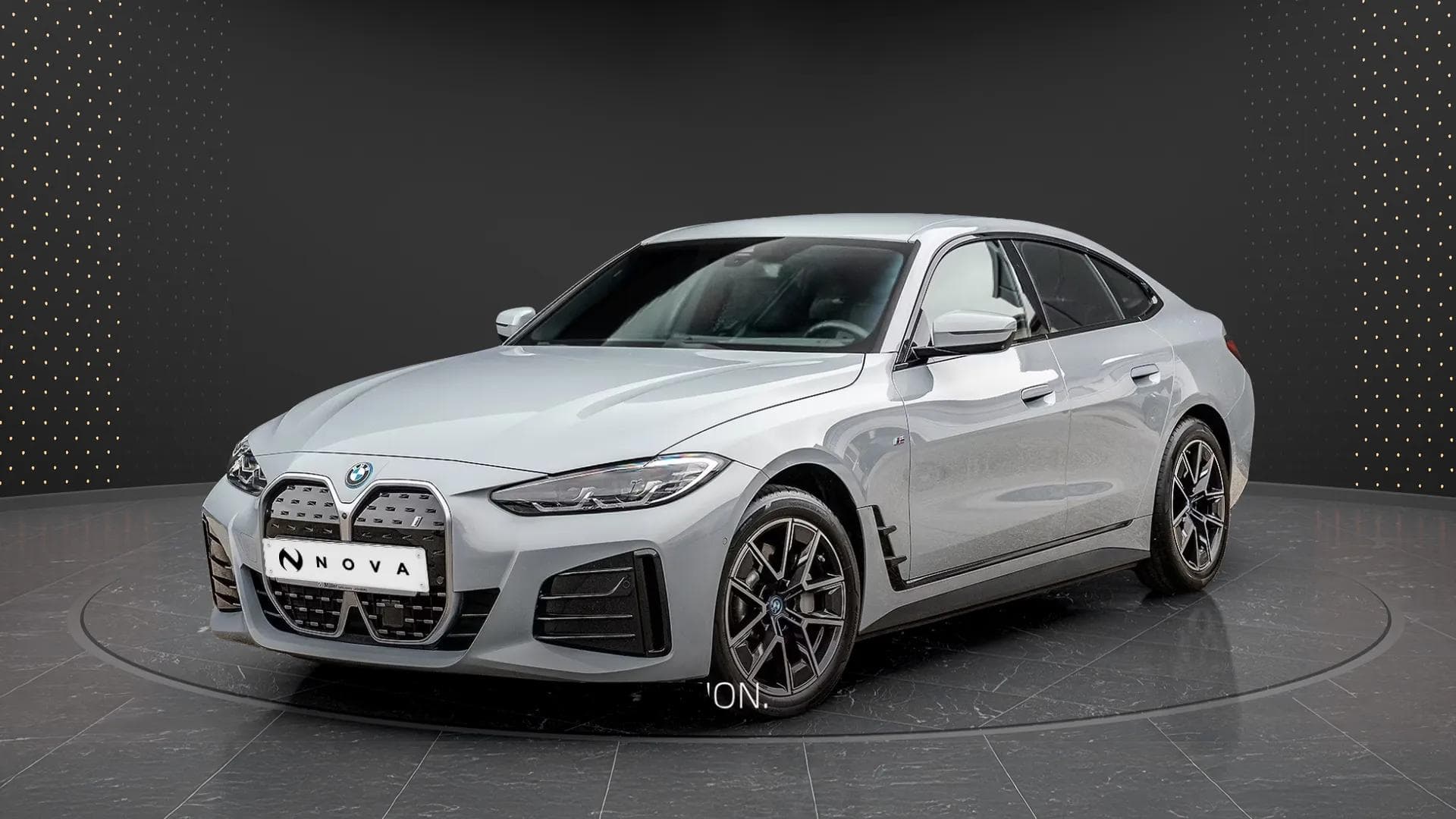 BMW i4 2023 - Photo principale