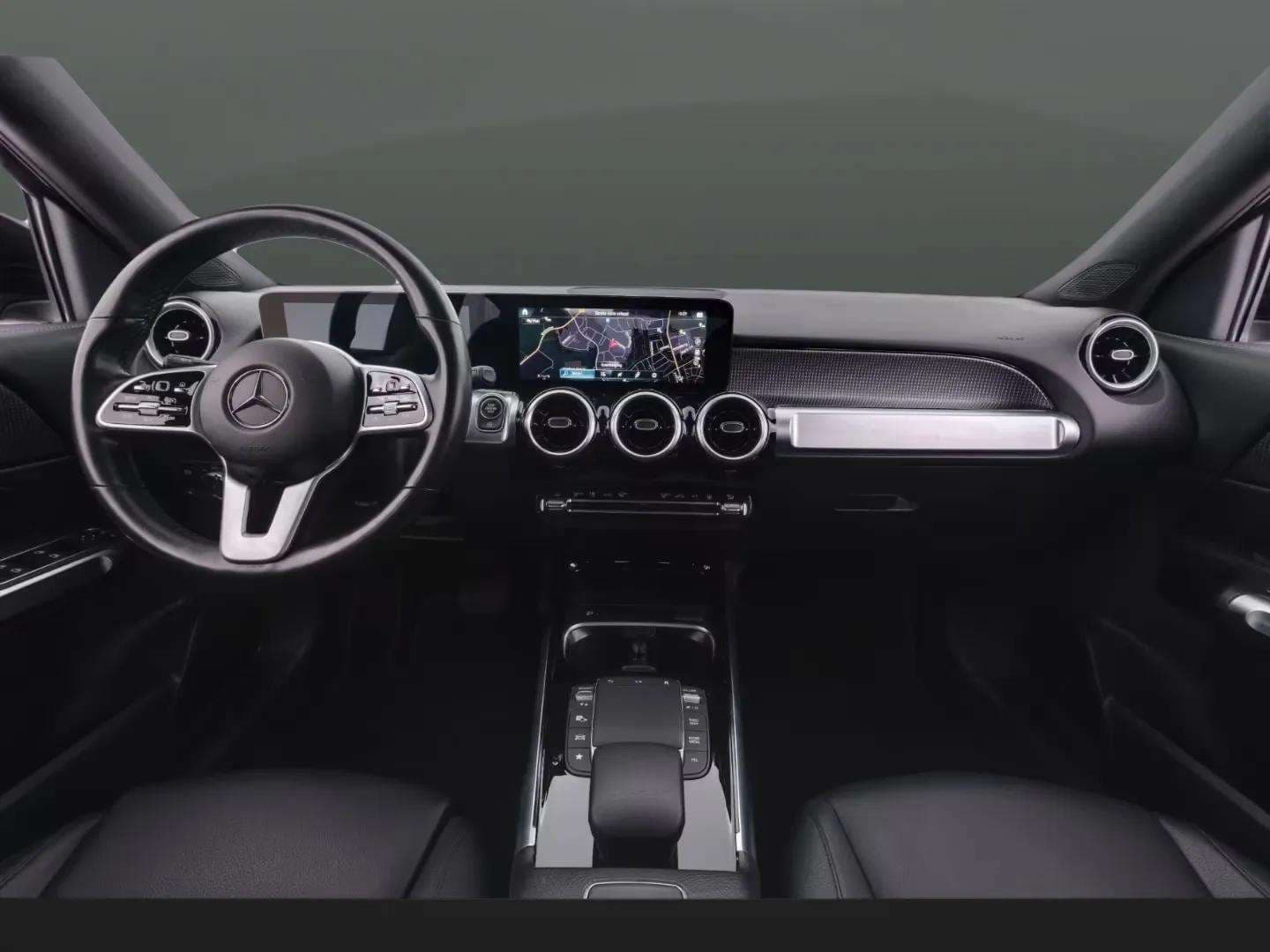 Mercedes-Benz GLB 200 2022 - Photo 3