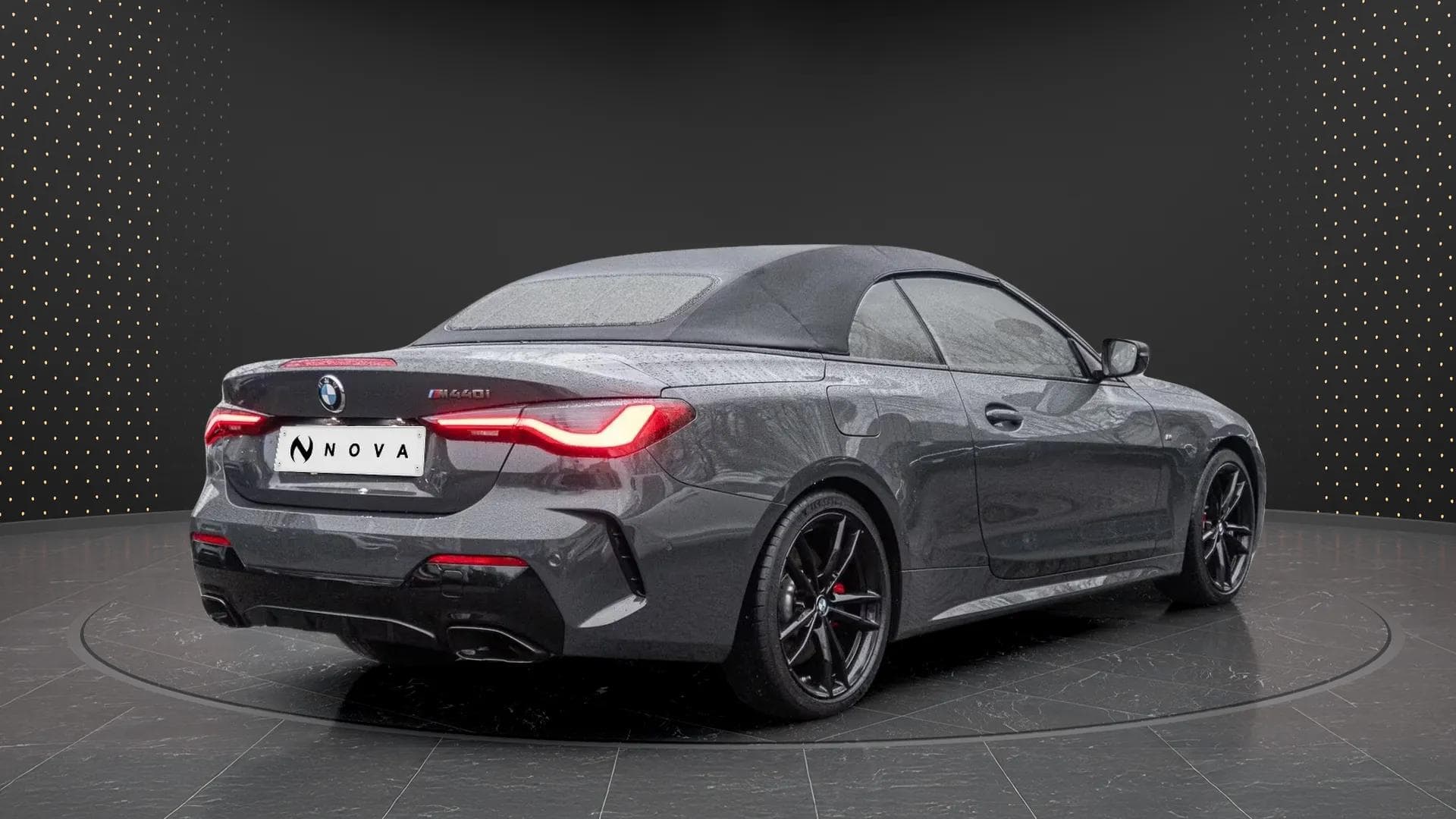 BMW M4 40 2022 - Photo 2