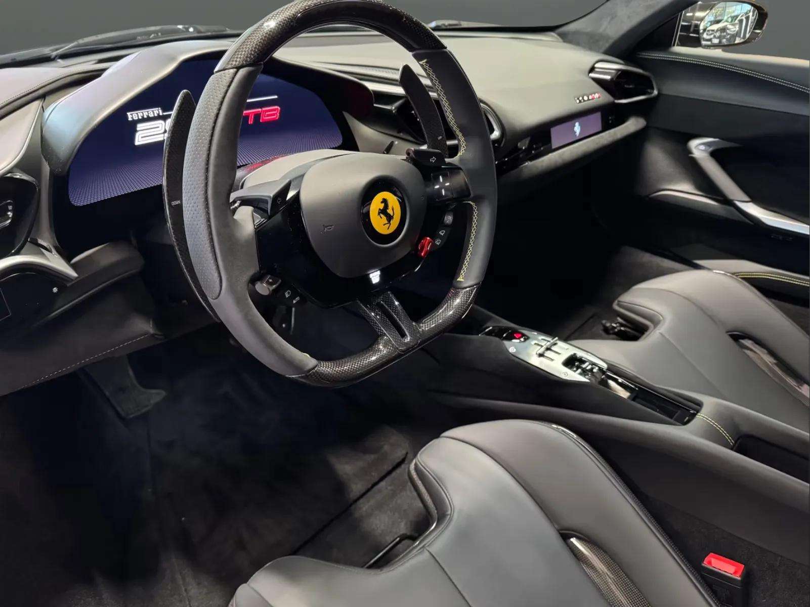 Ferrari 296 GTB 2024 - Photo 3