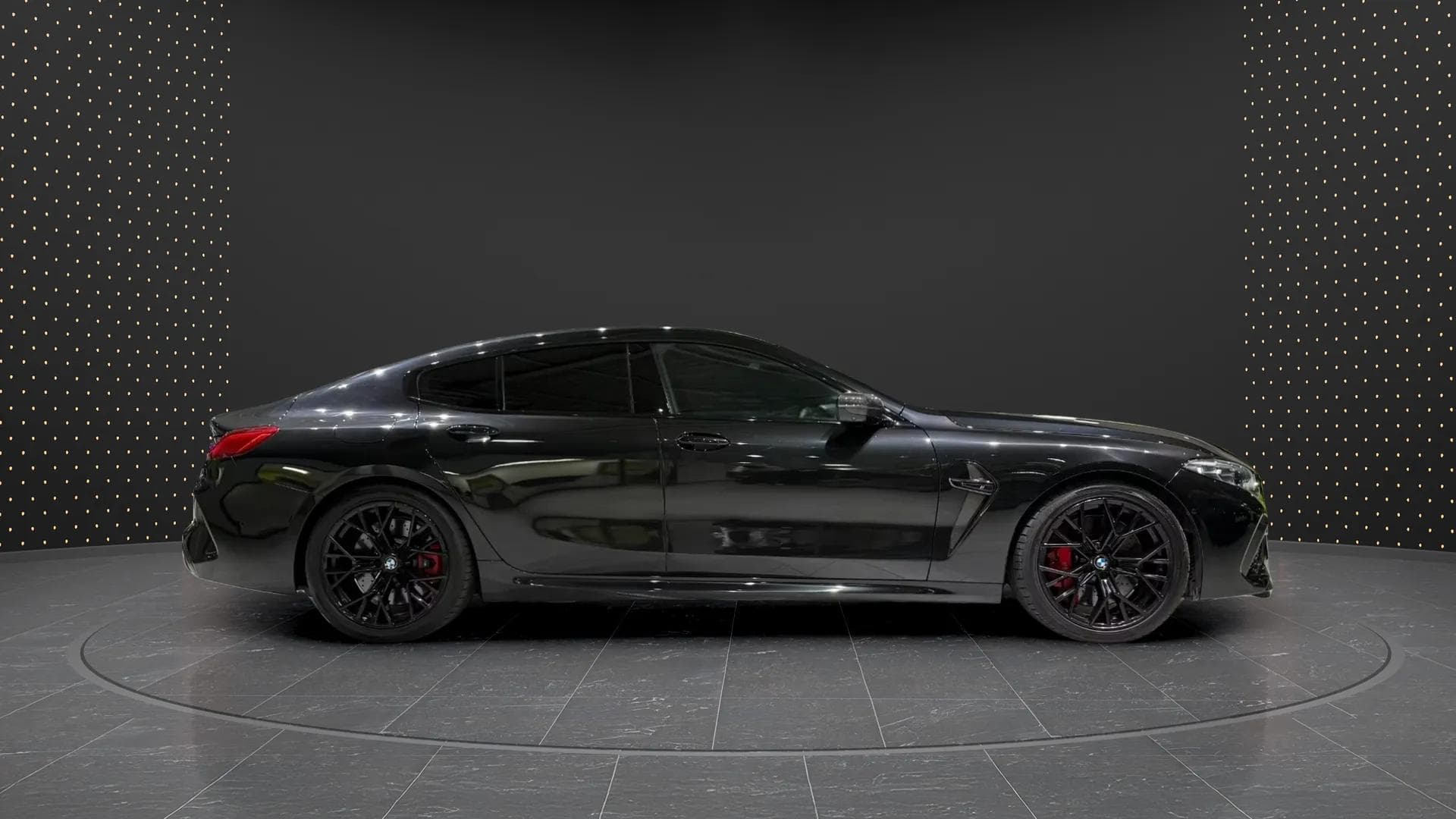 BMW M8 2021 - Photo 4