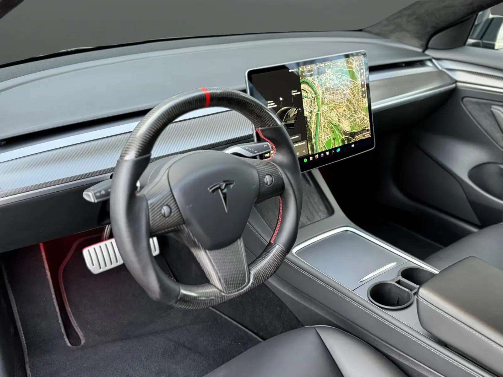 Tesla Model 3 2021 - Photo 5