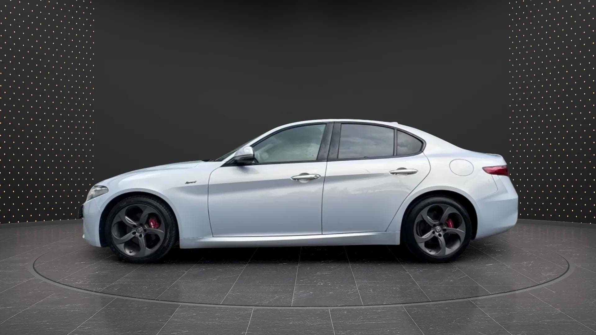 Alfa Romeo Giulia 2020 - Photo 4