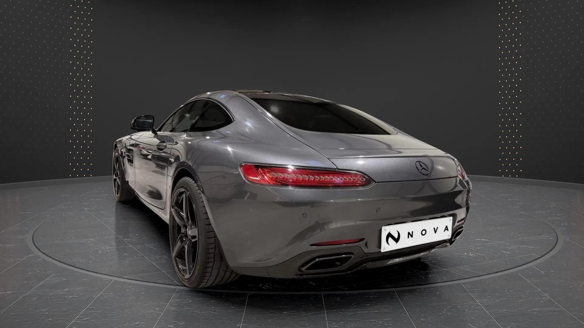 Mercedes-Benz AMG GT 2016 - Photo 4