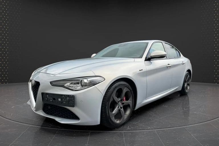 Alfa Romeo Giulia 2020 - Photo principale
