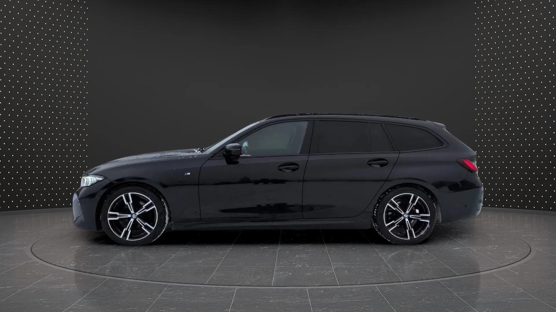 BMW 320 2023 - Photo 4