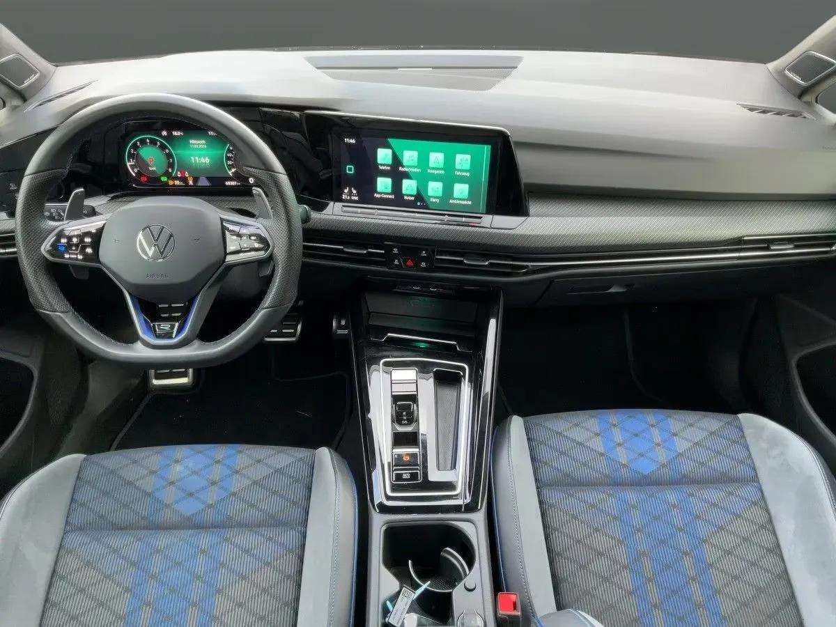 Volkswagen Golf 2023 - Photo 3