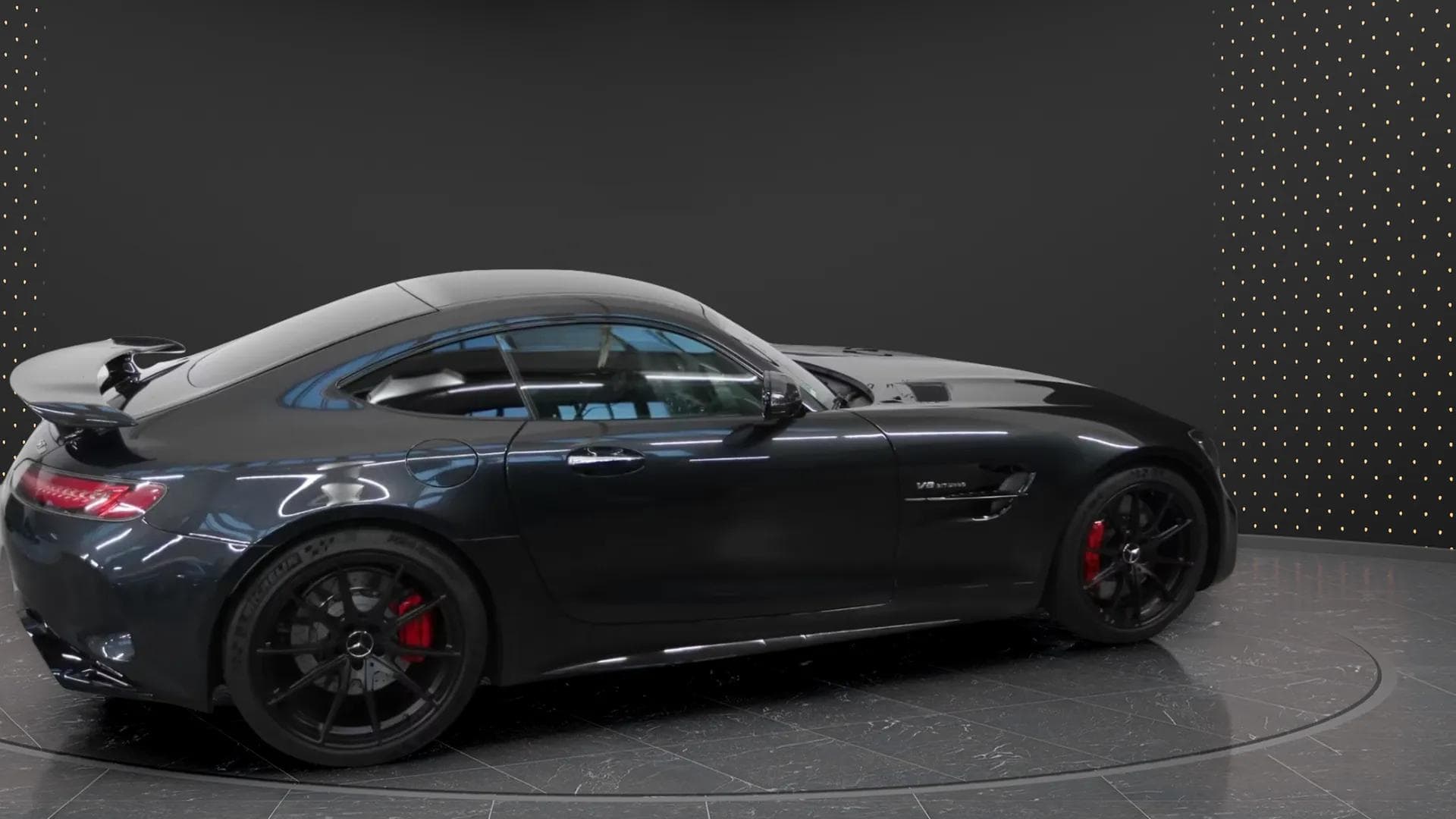 Mercedes-Benz AMG GT R 2018 - Photo 4